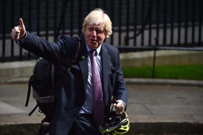 El popular alcalde de Londres, Boris Johnson, se queda sin puesto en el gobierno de Cameron