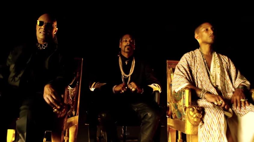 [VIDEO] Esta es la nueva canción que une a Snoop Dogg, Stevie Wonder y Pharrel Williams