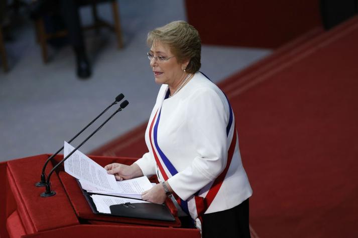 Plaza Pública-Cadem: Aprobación de Presidenta Bachelet sube tras discurso del 21 de mayo