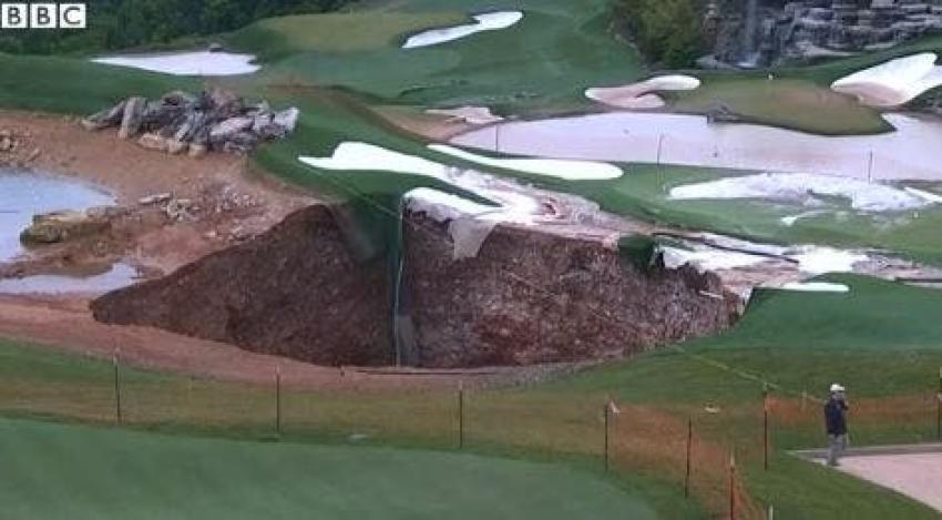 Encuentran enorme hoyo en campo de golf