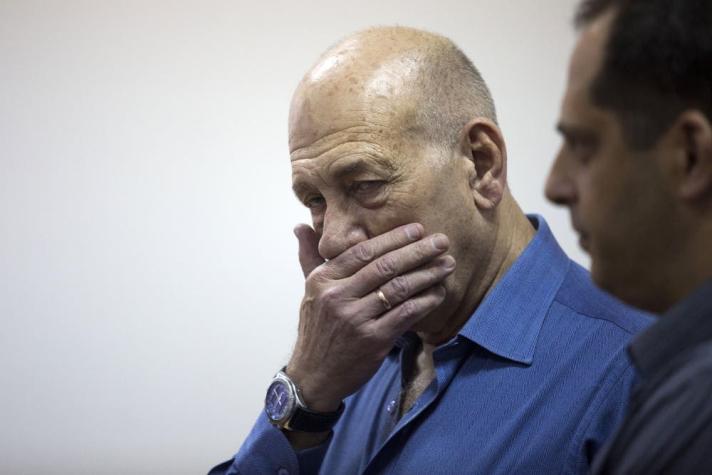 Ex primer ministro israelí Olmert condenado a ocho meses de cárcel por corrupción