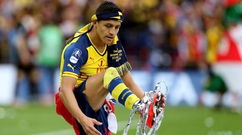 Arsenal se preocupa de cada acción que realiza Alexis