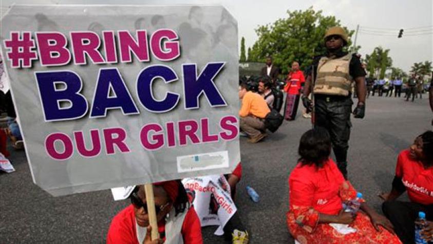 Nigeria libera a más rehenes, aunque no hay noticias de las niñas de Chibok