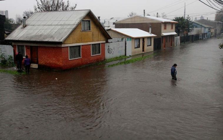 Temporal afecta a Temuco y deja varias calles inundadas