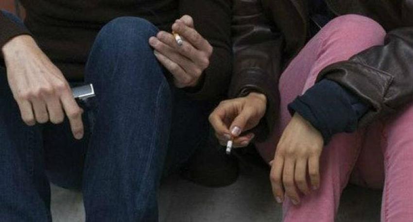 Los padres que perdieron la custodia de su hijo de dos años por fumar