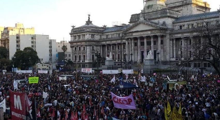 #NiUnaMenos: La campaña argentina contra la violencia de género se toma las calles y Twitter