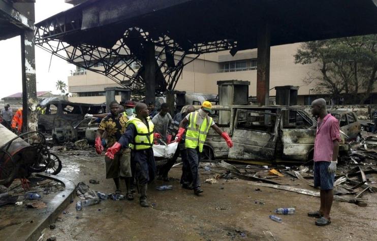 Mueren al menos 150 personas en explosión de estación de gasolina en Ghana