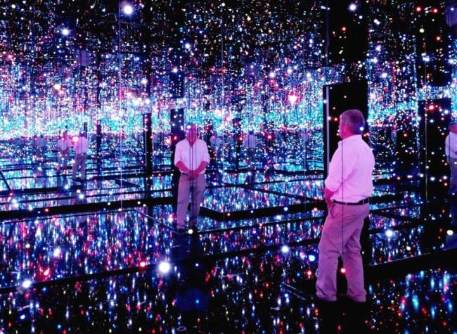 Exposición "alucinógena" de Yayoi Kusama espera cerrar con gran récord de asistencia