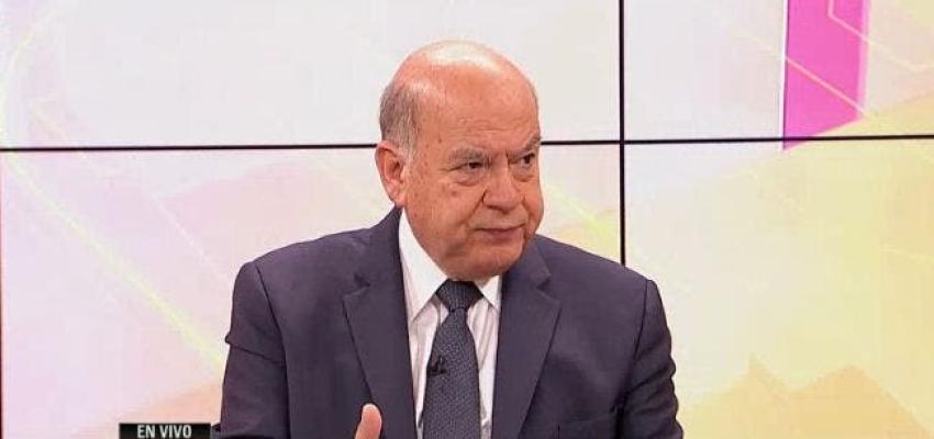 Insulza por renuncia de ministro Segpres: “Su salida tiene un costo político importante”