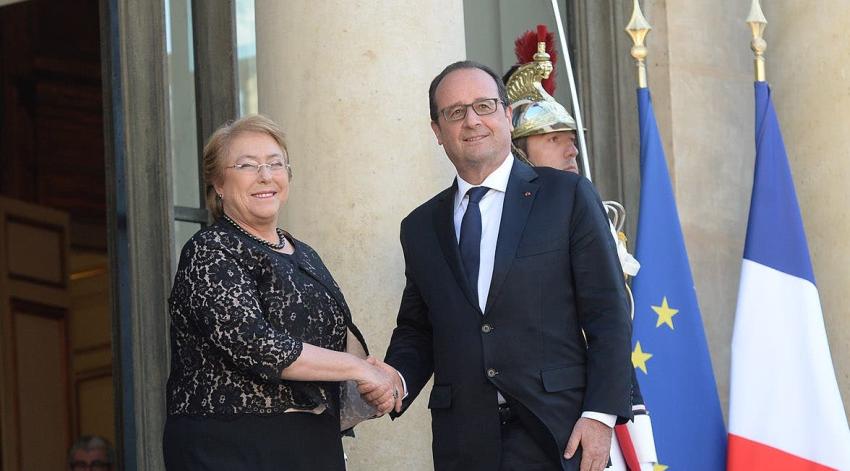 Bachelet aborda con Hollande temas de transparencia, probidad y anticorrupción