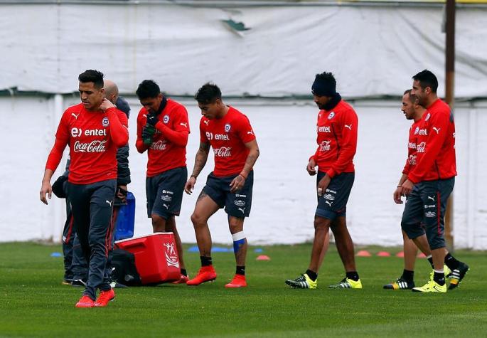 [VIDEO] Así fue el entrenamiento de la "Roja" en Juan Pinto Durán