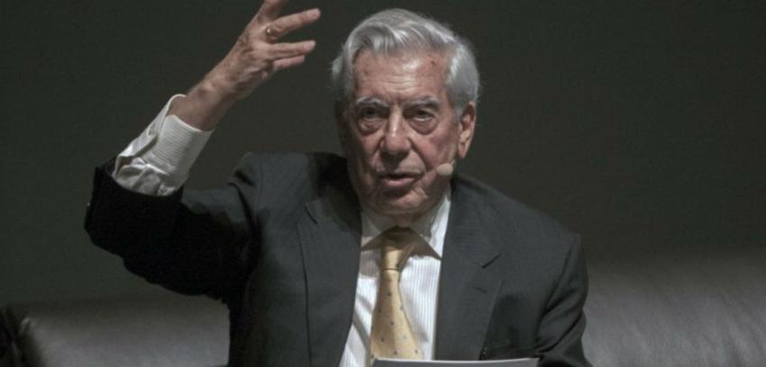 Mario Vargas Llosa confirma su separación matrimonial