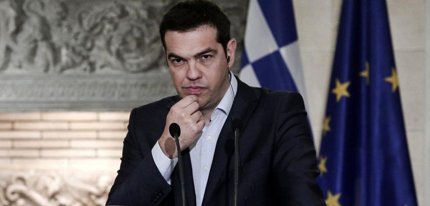 Banco de Grecia advierte que podría salir de la zona euro si no hay acuerdo con acreedores