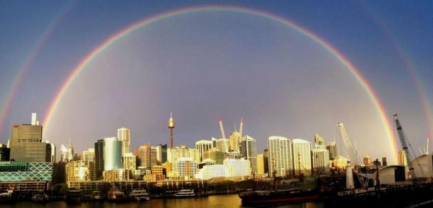 Un arcoíris doble que ilumina la ciudad de Sídney conmueve a las redes sociales