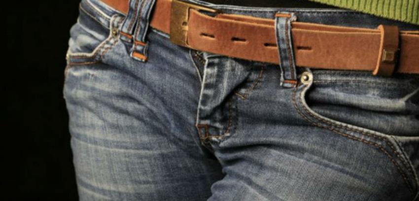 El extraño caso de la mujer que quedó atrapada en sus apretados jeans