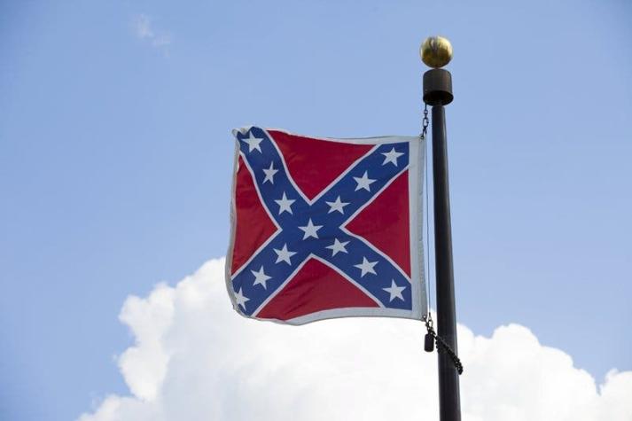 Cadena de EE.UU. retira sus productos que tengan bandera confederada