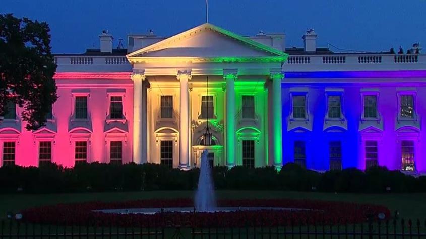 [VIDEO] Casa Blanca celebra la legalización del matrimonio gay con luces de colores
