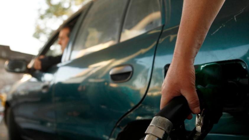 SEC multa a estación de servicio en  Recoleta por vender combustibles adulterados