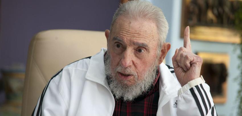 Fidel Castro reapareció en público en visita a maestros queseros