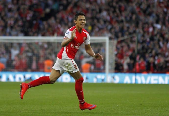 [VIDEO] Alexis es homenajeado a un año de su debut en el Arsenal