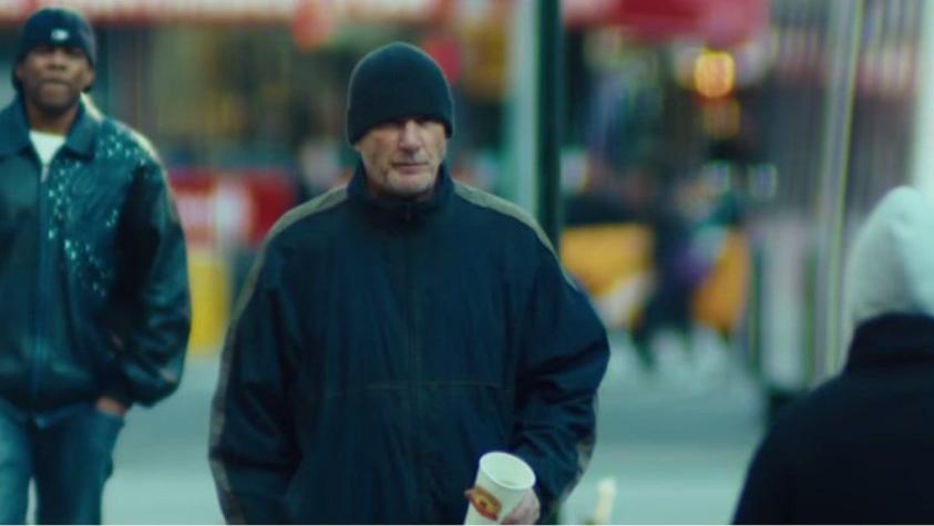 [VIDEO] Richard Gere se transforma en vagabundo en Nueva York y nadie lo reconoce
