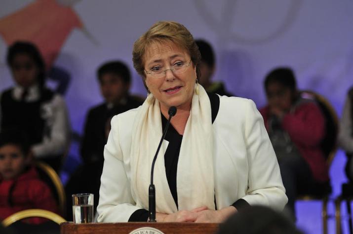 Bachelet: "Nunca dijimos que la gratuidad iba a ser al 100% en este gobierno"
