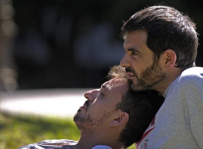 Argentina entrega la primera licencia de "post parto" a pareja gay