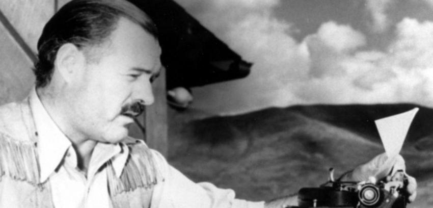 15 frases inolvidables de Ernest Hemingway a 116 años de su natalicio