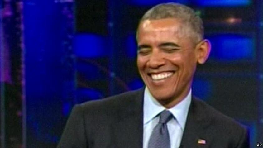 [VIDEO] La última orden ejecutiva de Obama: "Jon Stewart no puede dejar el show"