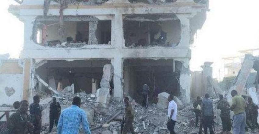 A 13 muertos sube la cifra tras ataque de islamistas shebab contra hotel en Somalia