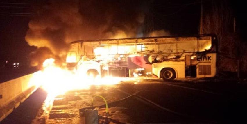 Alcalde de Rancagua rechazó quema de bus que prestaba servicio a Codelco