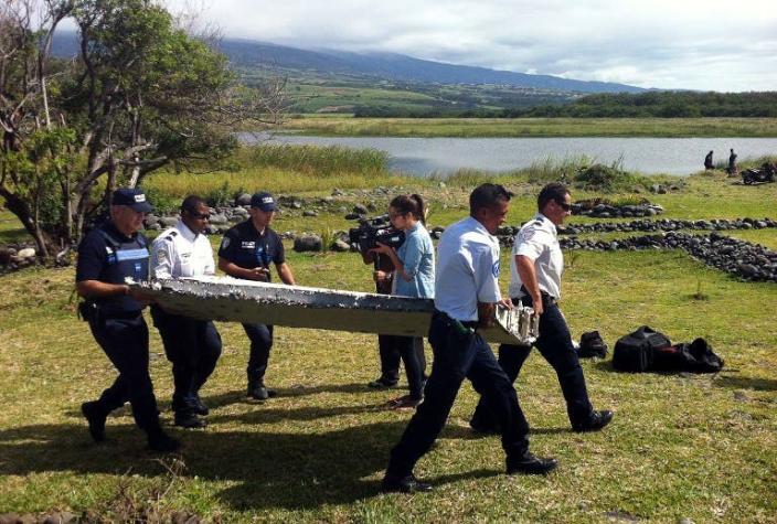 Restos de avión hallado en África serían del Malaysia Airlines, desaparecido en 2014