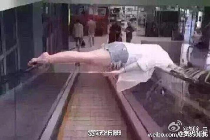 De esta forma los chinos reaccionaron después de trágico accidente en una escalera mecánica