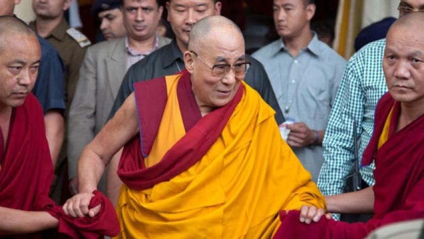 Dalai Lama aconseja practicar el celibato para superar las rupturas amorosas