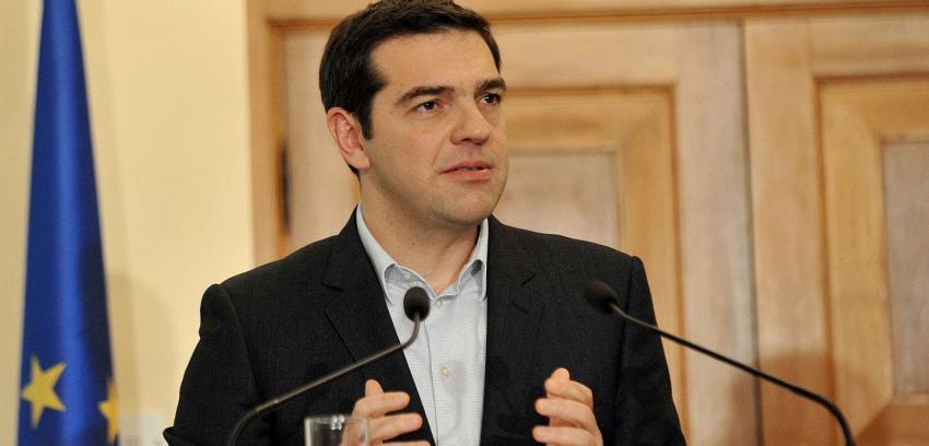 Tsipras, a favor del acuerdo con acreedores y contrario a un nuevo préstamo puente