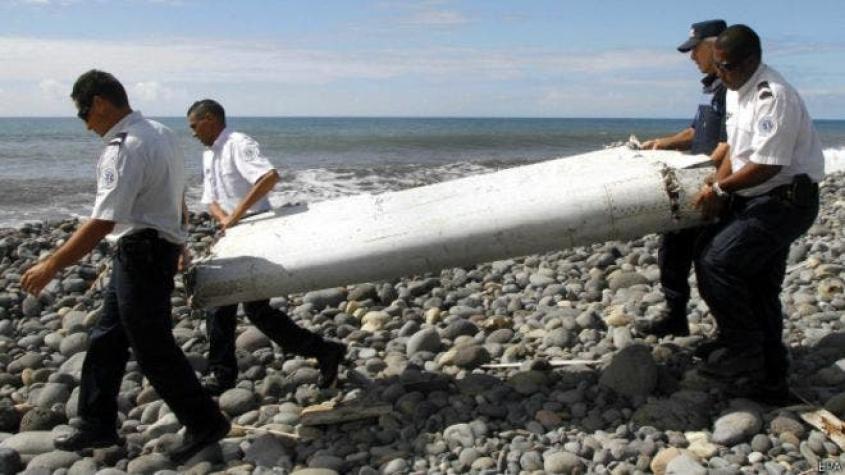 Encuentran otro posible resto del vuelo MH370 en isla Reunión