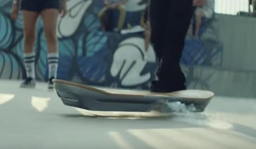 [VIDEO] La esperada patineta voladora de Lexus