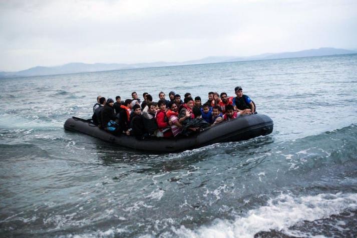 Al menos 16 inmigrantes muertos por naufragio de barco en Mediterráneo