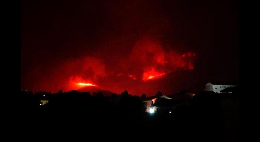 Incendio obliga a evacuar a 1.400 personas en el oeste de España