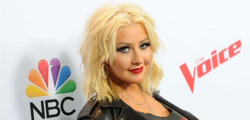 Christina Aguilera se suma a la moda del destape en redes sociales