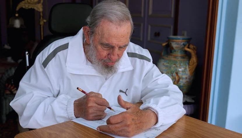 Fidel Castro recuerda la "deuda millonaria" de EEUU con Cuba en su cumpleaños