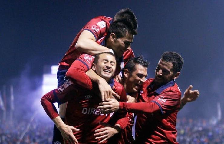 Magro estreno de los chilenos en Copa Sudamericana: Un triunfo y apenas dos goles
