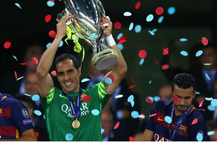 Claudio Bravo sería titular en busca de un nuevo título con Barcelona