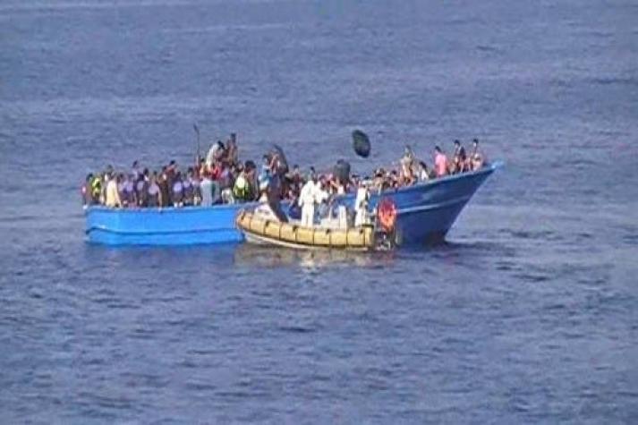 Sube a 49 el número de inmigrantes muertos en la bodega de un barco en el Mediterráneo