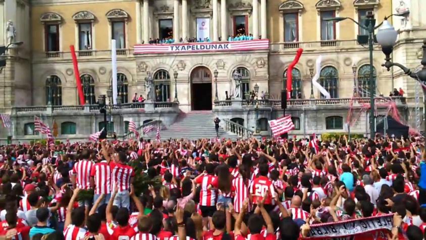 [VIDEO] Hinchas del Athletic de Bilbao celebran triunfo tras 31 años