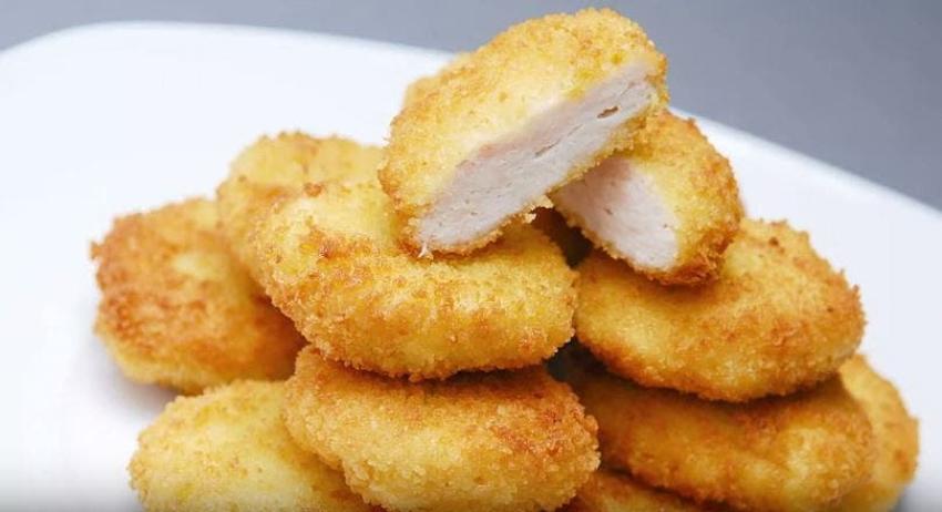 ¿Por qué en Chile los nuggets de pollo tienen casi el doble de sal que en Reino Unido?