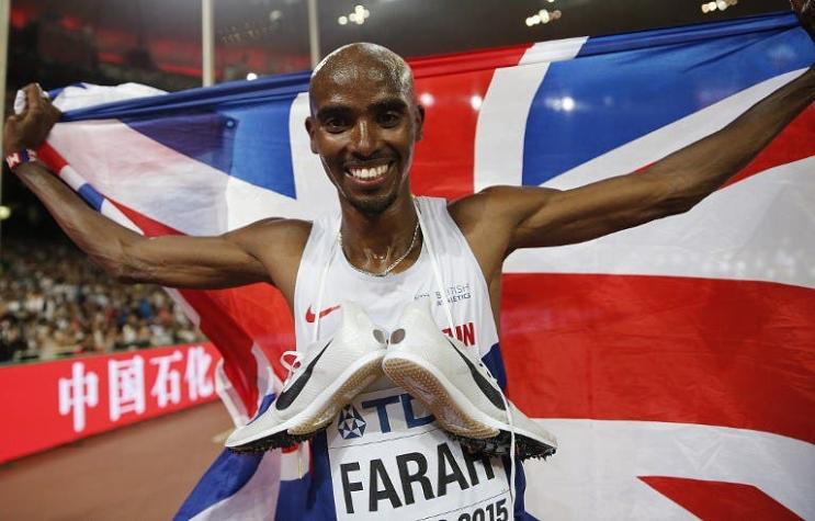 Británico Mo Farah gana oro de 5.000 metros y completa doblete en Beijing