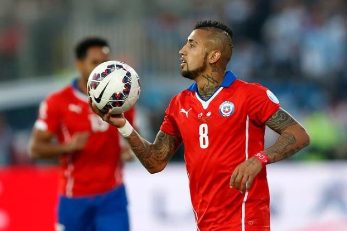 Vidal, Isla y Albornoz ya están en Chile para sumarse a la "Roja"