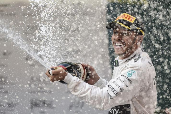Hamilton gana el GP de Japón e iguala registro de Ayrton Senna