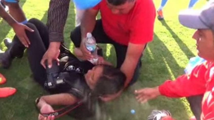 Agresión a periodista a manos de hinchas y un jugador indigna al fútbol peruano